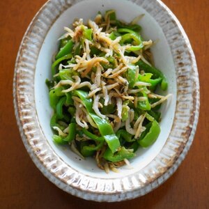 しらすとピーマンのごま醤油炒め